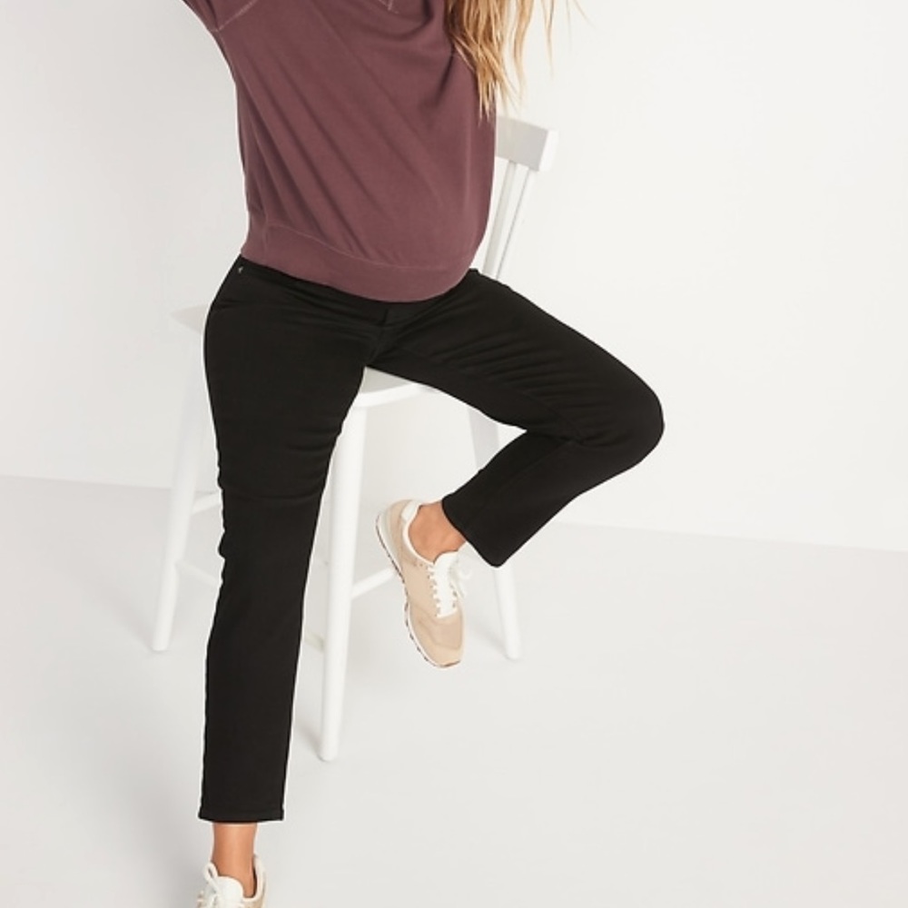 Old Navy full panel OG straight maternity jeans (Size 4L)